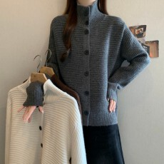 批发实拍~ 大码胖MM秋<b class='q'>冬</b>新款立领正肩开衫外套长袖针织衫毛衣