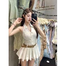 批发2025夏季新款韩版别致辣妹挂脖上衣女显瘦减龄露背掐腰百褶背心裙