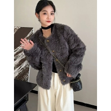 批发羊剪绒环保皮草圆领单排扣短款外套女2025秋冬季新款加厚保暖上衣