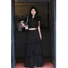 批发实价-度假穿搭套装裙性感辣妹露腰短款上衣波点<b class='q'>蓬蓬</b>蛋糕裙两件套