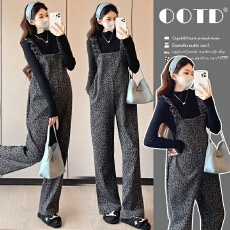 批发实拍2025秋冬新款孕妇装<b class='q'>韩版</b>宽松大码时尚<b class='q'>背带裤</b>+打底毛衣