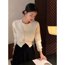 批发白色长袖<b class='q'>针织</b><b class='q'>开衫</b>女秋冬设计感小众毛衣外套复古圆领气质短款上衣