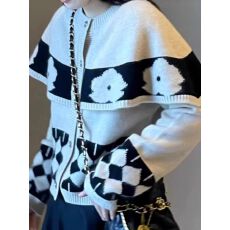 批发2025新款菱格针织开衫外套女装春秋季<b class='q'>品牌</b>出口专柜小香风斗篷毛衣