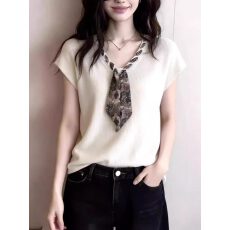 批发2026夏季新款V领短袖针织衫女装<b class='q'>白色</b>丝巾装饰宽松通勤风日常上衣