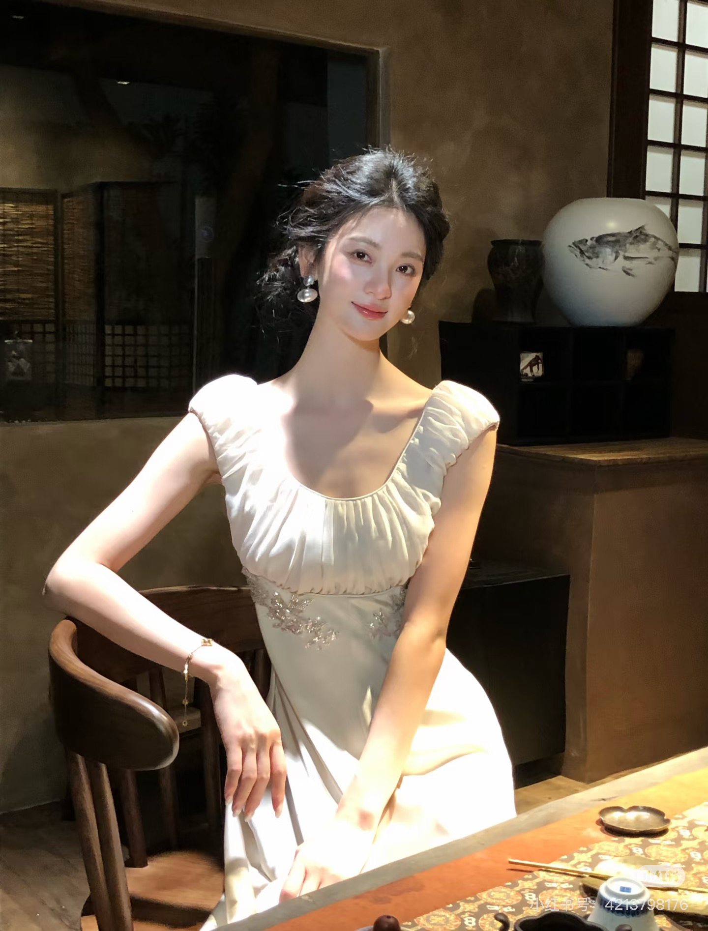 자수 고급 센스 드레스