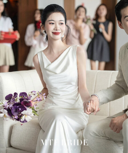 전체 법원 송곳니 프랑스식 참여 예복 예복 여성 고급 센스 빛 웨딩 드레스 라이센스 샤오 바이 치마 일상 웨어러블 드레스