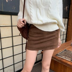 批发280克麂皮绒 2025年秋冬韩版加厚防走光女低腰麂皮绒包臀半身裙