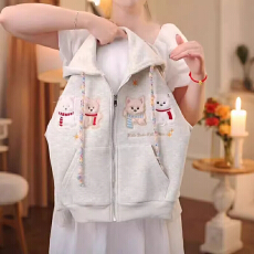 批发女童加绒卫衣外套冬季2025新款卡通刺绣连帽开衫一体绒加厚上衣潮
