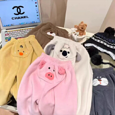 女童秋冬季卫裤2025新款儿童洋气卡通刺绣幼儿园保暖百搭束脚裤潮