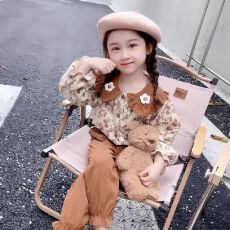 批发2026新款森系穿搭女童开春套装<b class='q'>儿童</b>碎花上衣春秋女宝宝洋气俩件套