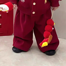 批发2026新款儿童拜年服冬季加厚<b class='q'>男</b>女童新年套装卡通红色喜庆过年衣服