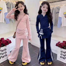 批发女大<b class='q'>童</b>休闲儿<b class='q'>童</b>春秋装套装2026新款修身上衣裙帘喇叭裤两件套洋气