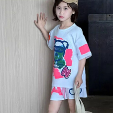 批发法国女童装时髦洋气<b class='q'>套装</b>2026新款小女孩短袖夏季儿童短裤潮流夏装