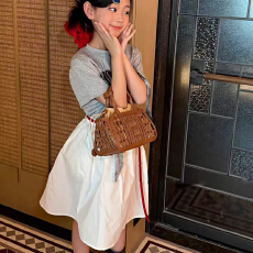 批发<b class='q'>女</b><b class='q'>童</b>短袖<b class='q'>t</b><b class='q'>恤</b>儿童上衣夏装2026新款超好看大童灰色蝴蝶结洋气衣服