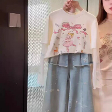 批发<b class='q'>女童</b><b class='q'>长袖</b>t恤春季2026新款女孩巨好看春装大童假两件蕾丝打底衫潮