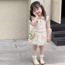 批发【坑条布】<b class='q'>女童</b>韩<b class='q'>版</b>夏新款时髦洋气卡通飞袖上衣彩点花苞裙裤套装