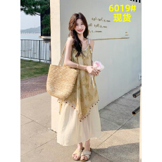 批发大码<b class='q'>胖</b>mm<b class='q'>度假风</b>流苏刺绣连衣裙女2025夏季新款绝美气质法式吊带裙