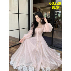 批发大码胖mm<b class='q'>春</b>季新款绯樱漫舞法式千金风绝美蕾丝网纱收腰显瘦连衣裙