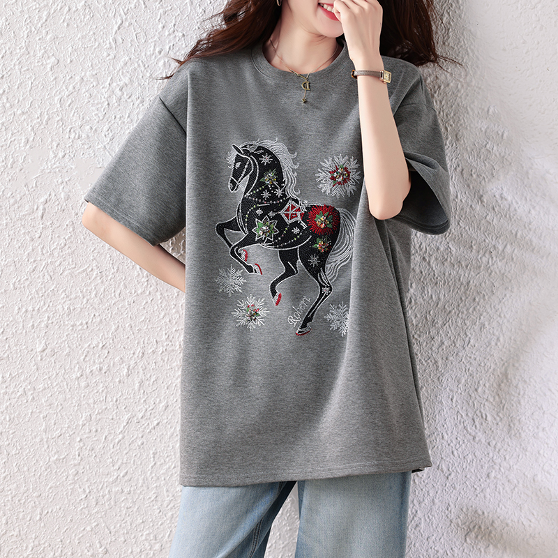 RY8103# 实拍时尚烫钻钉珠大码短袖T恤女早秋新款休闲上衣2026年欧货宽松