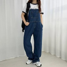 批发韩版春学院风休闲深蓝色牛仔<b class='q'>背带裤</b>原宿风宽松休闲吊带阔腿<b class='q'>长裤</b>女