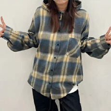 批发<b class='q'>韩版</b>春季连帽格子衬衫休闲时尚宽松设计感百搭<b class='q'>长袖</b>上衣衬衣外套女