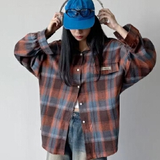 批发韩版春季设计感贴标袋盖格子衬衫原宿风长袖宽松上衣外套女防晒衣