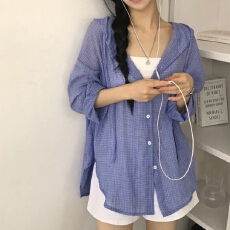 批发<b class='q'>韩版</b>夏季细格子连帽衬衫休闲原宿风宽松时尚衬衣防晒衣女简约外套