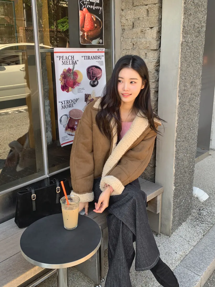 빈티지 폴드 칼라 단추 양털 숏 아우터 상세 이미지 3