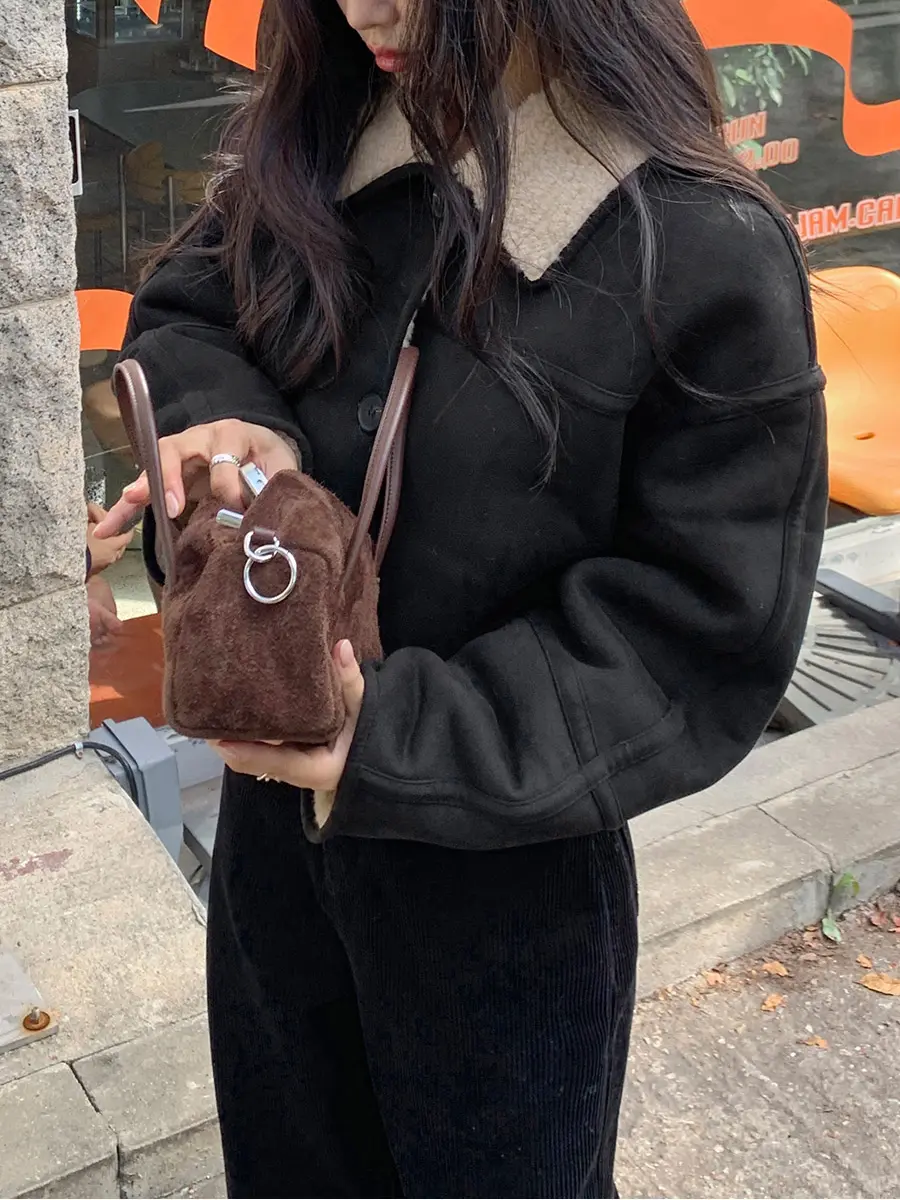 빈티지 폴드 칼라 단추 양털 숏 아우터 상세 이미지 16