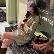 批发ins 韩版春季气质<b class='q'>复古</b>简约工装口袋圆领长袖百搭个性A字连衣裙