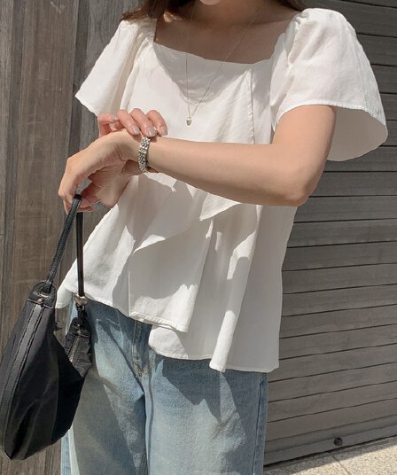 chic 한국 여름 프랑스식 광장 칼라 품격 작은 대중 디자인 센스 Feifei 소매 루즈핏 다용도 셔츠 맨위