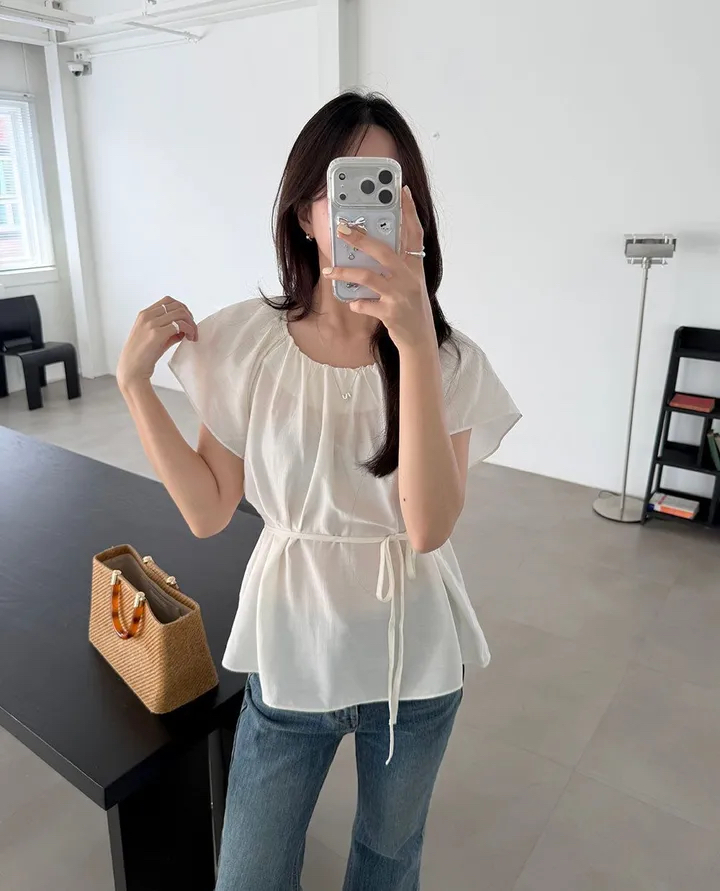 chic 한 부서 여름 패션 미니멀리즘 작은 대중 주름 장식 레이스업 허리 수축 Feifei 소매 루즈핏 캐주얼 셔츠 맨위