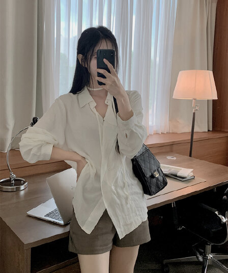 ins 한국 가을 레트로 작은 대중 디자인 센스 싱글 줄 버튼 레이스업 캐주얼 느긋한 루즈핏 다용도 셔츠 맨위