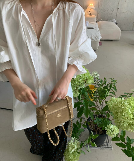 chic 한 부서 패션 트렌드 작은 대중 캐주얼 느긋한 나팔 소매 루즈핏 슬림해 보이는 다용도 셔츠 맨위
