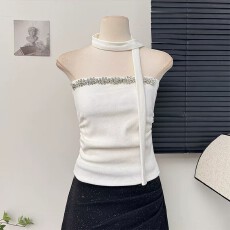 批发甜辣妹一字肩抹胸无袖背心女2025年夏季新款重工镶钻紧身短款上衣