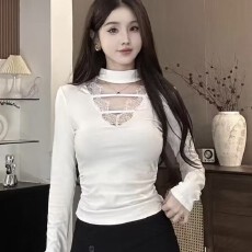 批发性感黑色v领<b class='q'>长袖</b>t恤女秋冬辣妹蕾丝镂空打底衫设计感修身显瘦上衣