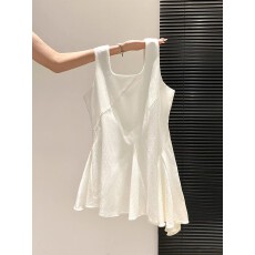 批发2026法式气质独特绝美不规则无袖衬衫上衣女<b class='q'>夏季</b>修身显瘦背心小衫