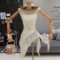 批发2026韩版辣妹风褶皱收腰提花设计感修身显瘦百搭时髦吊带上衣女