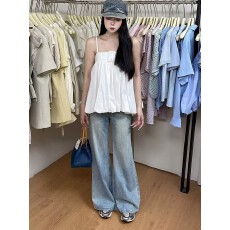 批发2026夏法式甜美抹胸花苞短上衣宽松遮肉低胸吊带背心减龄小衫