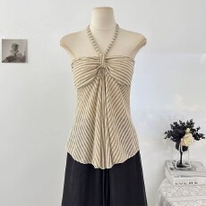 批发辣妹性感一字肩挂脖系带抹胸条纹背心女夏2026设计感减龄针织上衣