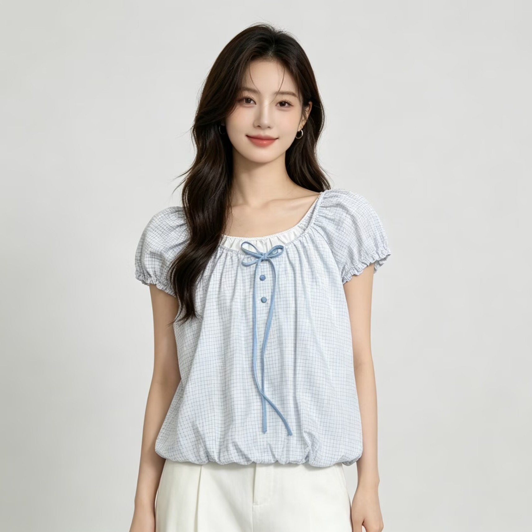 2026 프랑스식 광장 칼라 거품 소매 파란색 체크무늬 맨위 여성 여름 새로운 나비 매듭 패션 연령 감소 맨위