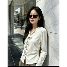 批发美拉德假两件V领长袖T恤女2026春秋季新款掐腰<b class='q'>不规则</b>上衣