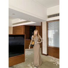 批发实拍~时尚套装莱赛尔条纹斜肩上衣垂坠感<b class='q'>莫代尔</b>长款<b class='q'>吊带</b>连衣裙