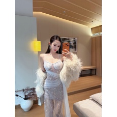 批发实拍~  法式吊带<b class='q'>连衣裙</b>女早秋新款设计感抹胸包臀长裙<b class='q'>礼服</b>裙子