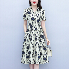 批发2026年夏季新款时尚短袖连衣裙女气质收腰显瘦洋气印花减龄裙子