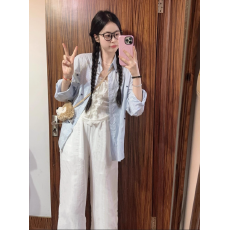 批发蓝白条纹蝴蝶结印花衬衫女春季2025韩版宽松慵懒休闲<b class='q'>长袖</b>衬衣