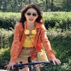 批发美式复古格纹设计感防晒长袖<b class='q'>衬衫</b>夏季新款气质修身显瘦宽松上衣女