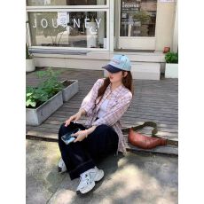 批发韩系chic纯棉<b class='q'>格子</b><b class='q'>衬衫</b>女叠穿春秋款遮肉显瘦长袖<b class='q'>衬衣</b>外搭上衣ins