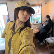 批发原版面料粉色格子衬衫上衣女2025新款<b class='q'>夏</b>季薄款慵懒风休闲宽松