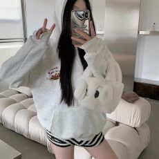 批发华棉复合牛奶丝/银狐绒刺绣时尚重磅卡通刺绣连帽卫衣